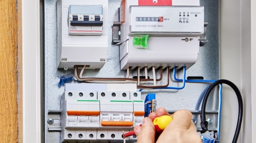 Vì sao phải chọn thiết bị điện có nguồn gốc rõ ràng, chính hãng?